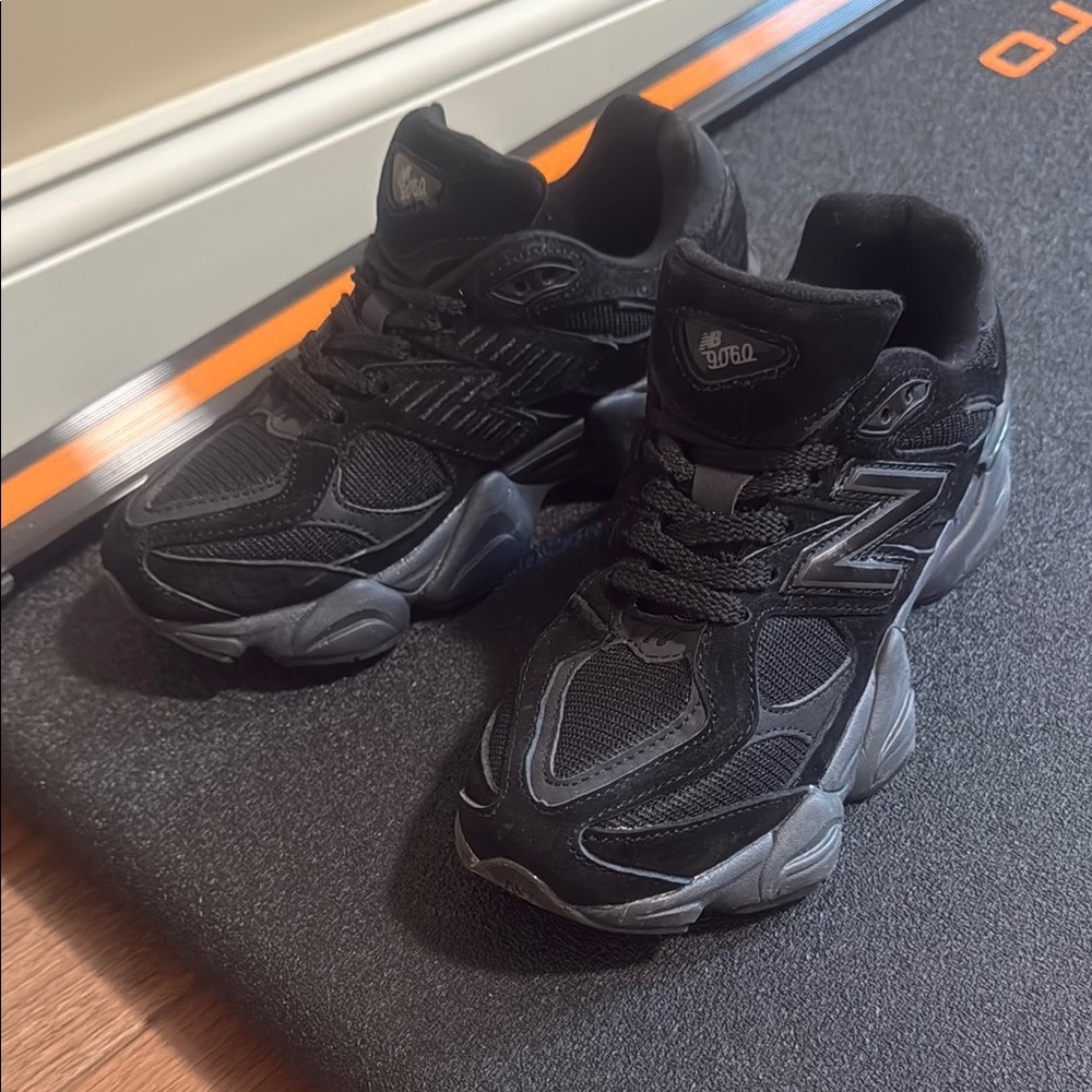 New Balance 9060 • Triple Black • Men’s 4.5/Women’s 6 (runs small)